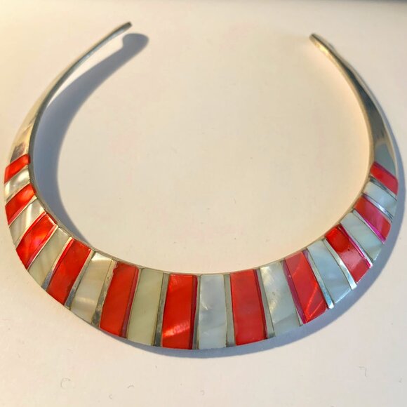 VINTAGE BRASS SHELL CUFF NECKLACES ONE SIZE FITS ALL - Picture 4 of 5